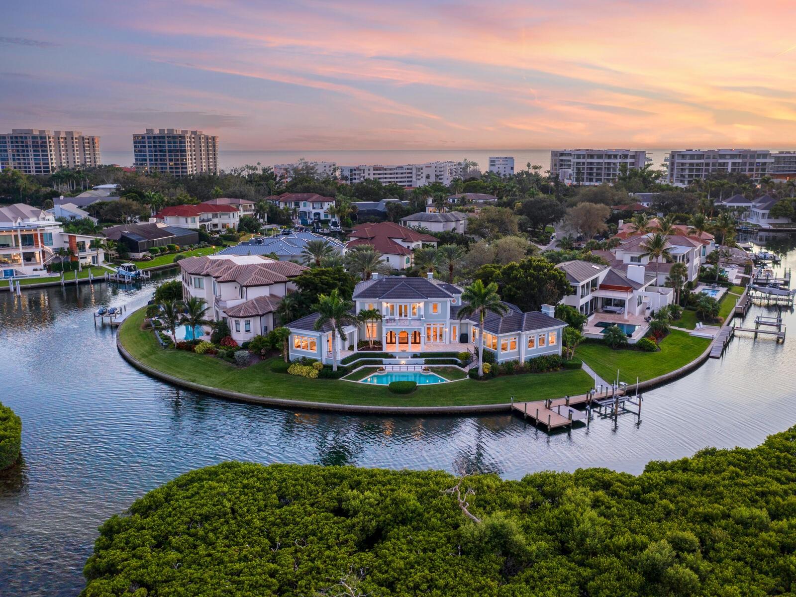 560 HARBOR POINT ROAD, Longboat Key, FL 34228