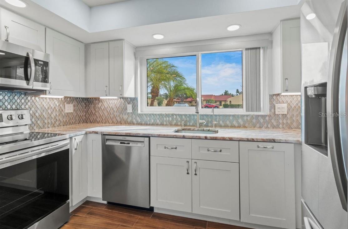 1446 56TH STREET W, #1446, Bradenton, FL 34209