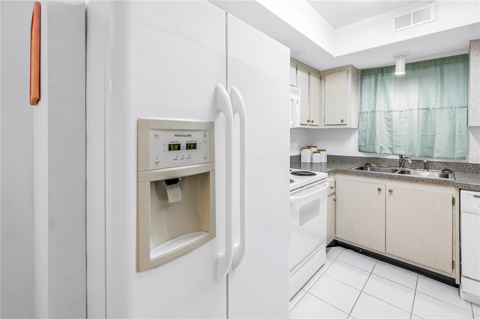 4137 HERON WAY, #204, Bradenton, FL 34205 4137 HERON WAY, #204, Bradenton, FL 34205