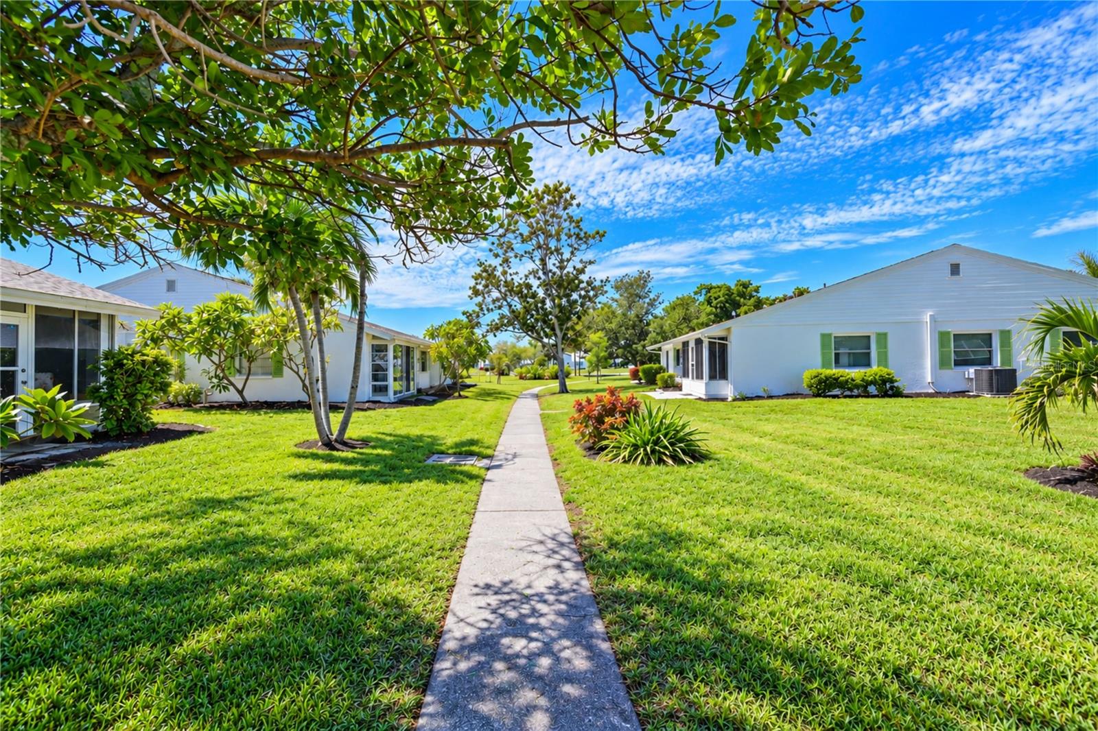 9416 CONCORD CIRCLE, Bradenton, FL 34210