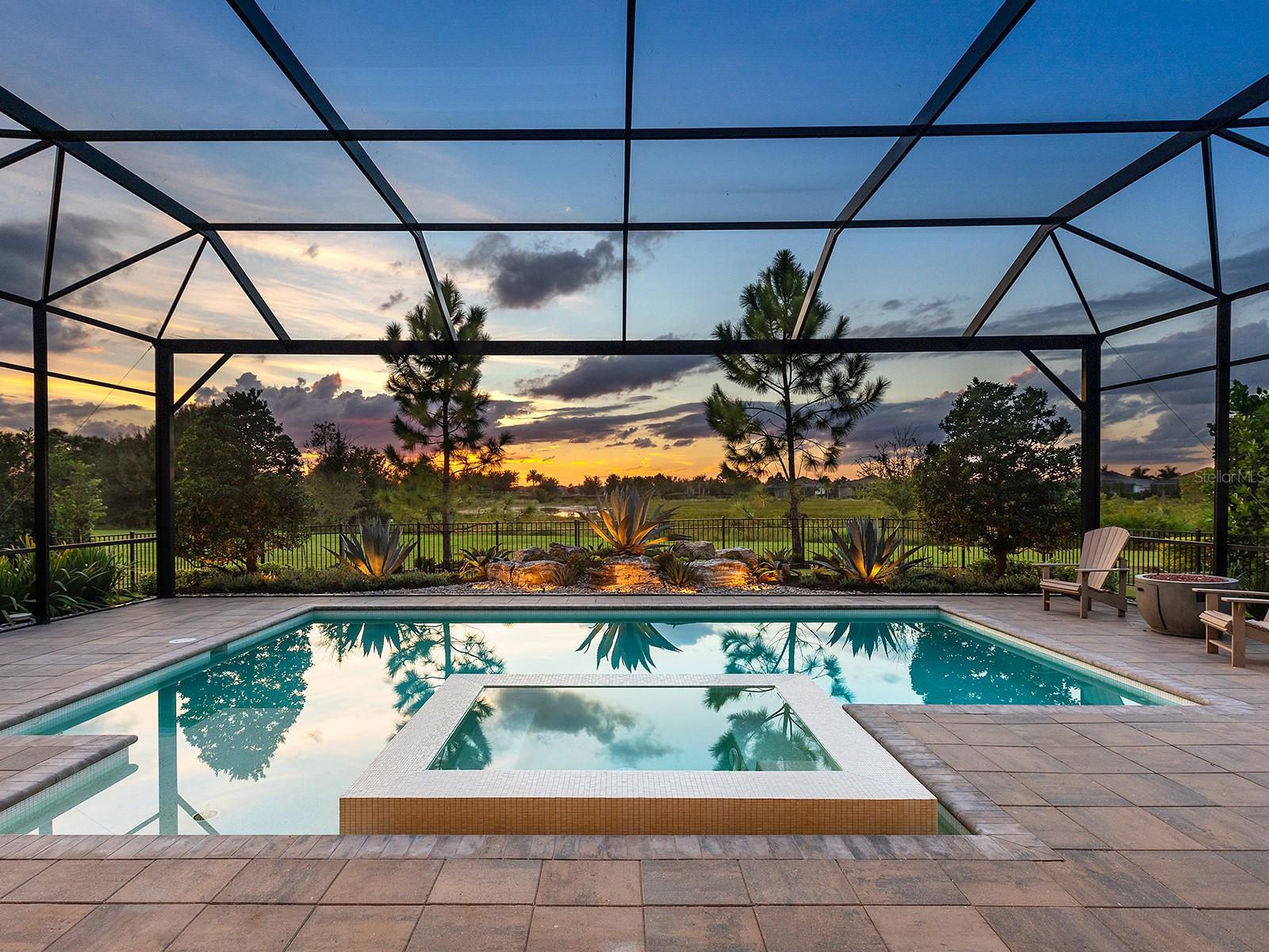 8242 PAVIA WAY, Lakewood Ranch, FL 34202