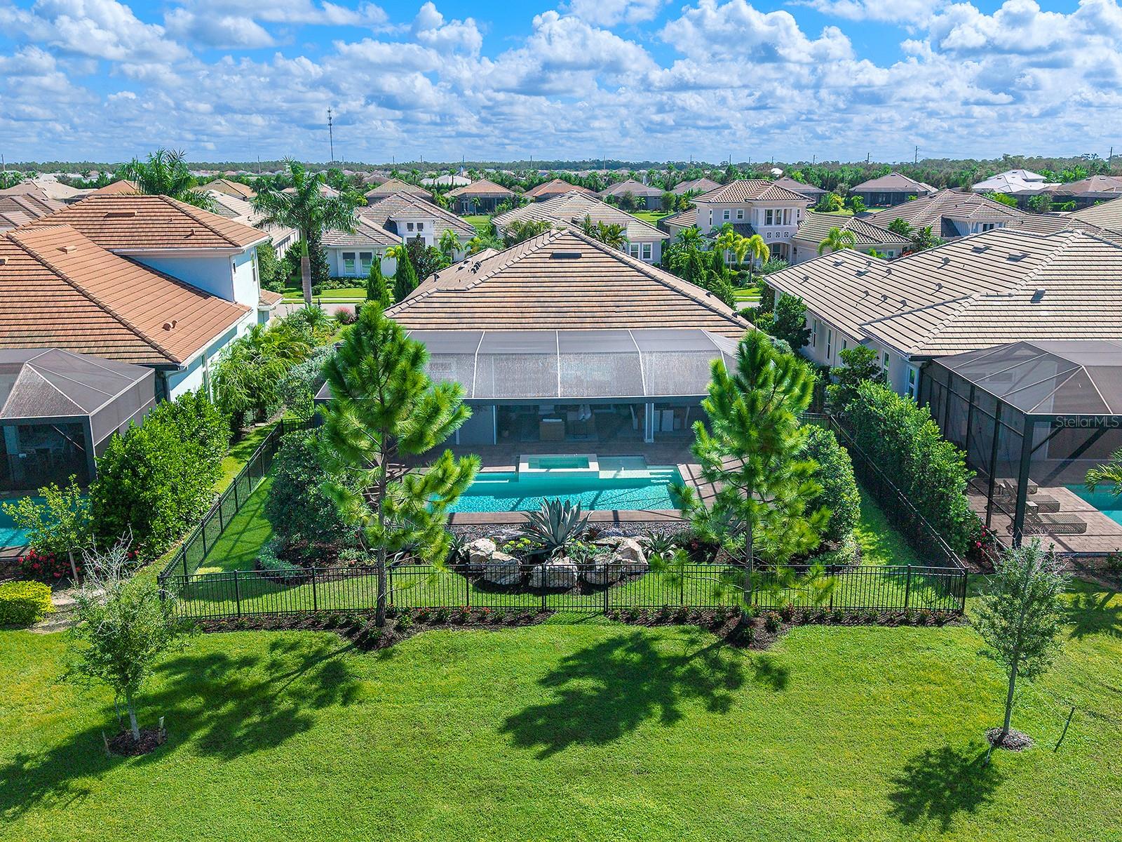 8242 PAVIA WAY, Lakewood Ranch, FL 34202