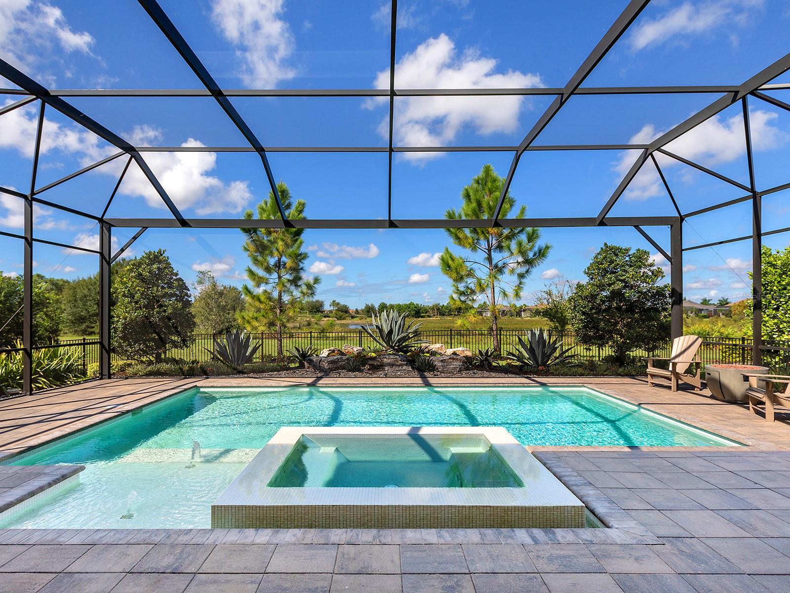 8242 PAVIA WAY, Lakewood Ranch, FL 34202