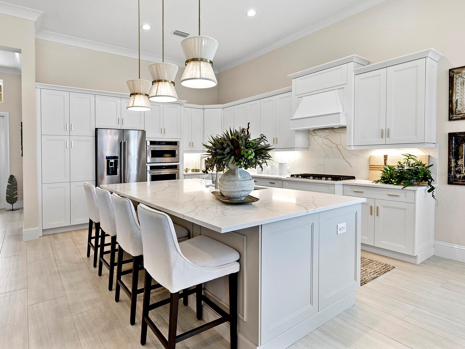 8242 PAVIA WAY, Lakewood Ranch, FL 34202