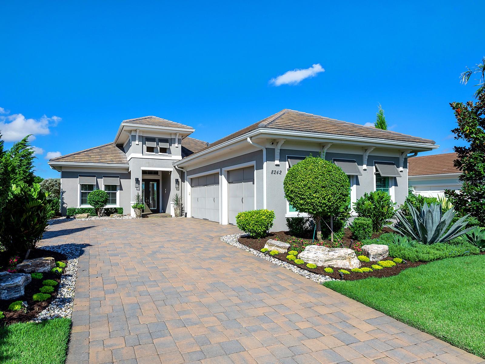 8242 PAVIA WAY, Lakewood Ranch, FL 34202
