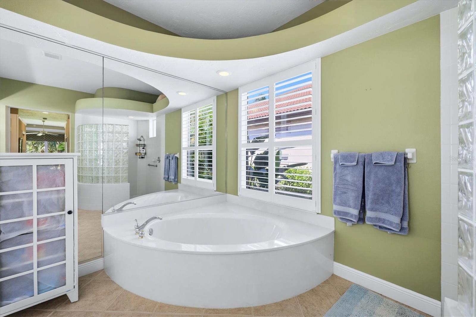 8147 ABINGDON COURT, University Park, FL 34201