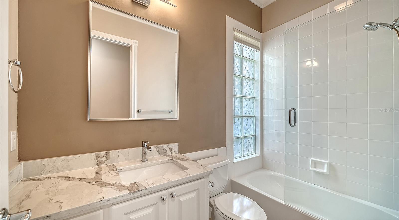 5924 MARIPOSA LANE, Sarasota, FL 34238