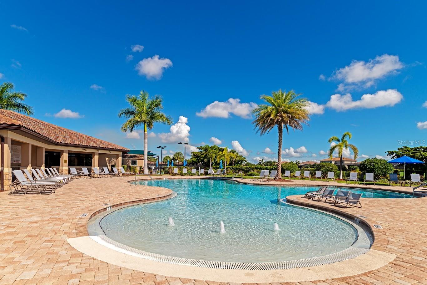 7027 QUIET CREEK DRIVE, Bradenton, FL 34212