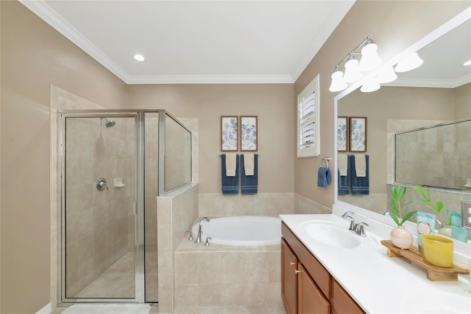 7027 QUIET CREEK DRIVE, Bradenton, FL 34212