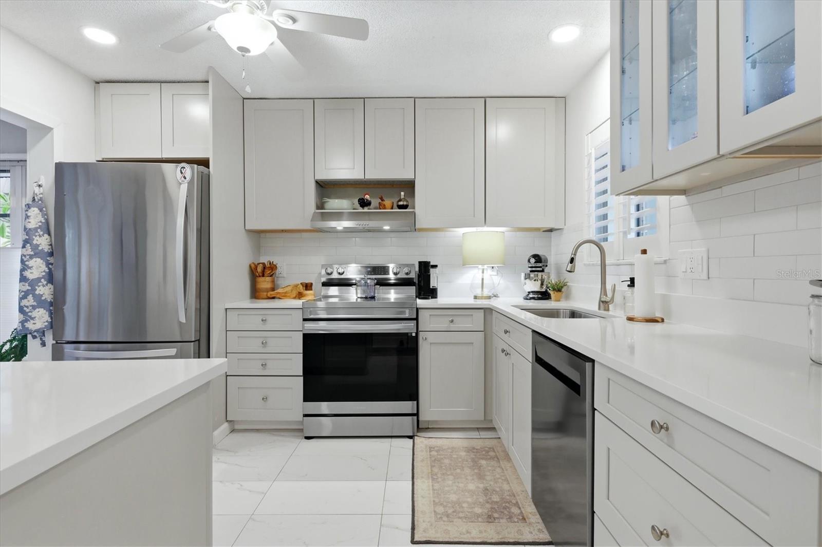 3978 OVERLOOK BEND TERRACE, #25, Sarasota, FL 34232