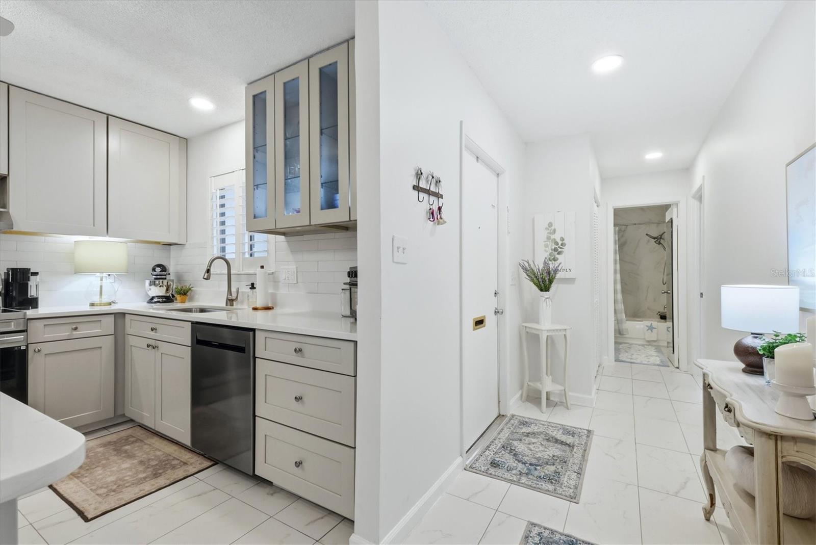 3978 OVERLOOK BEND TERRACE, #25, Sarasota, FL 34232
