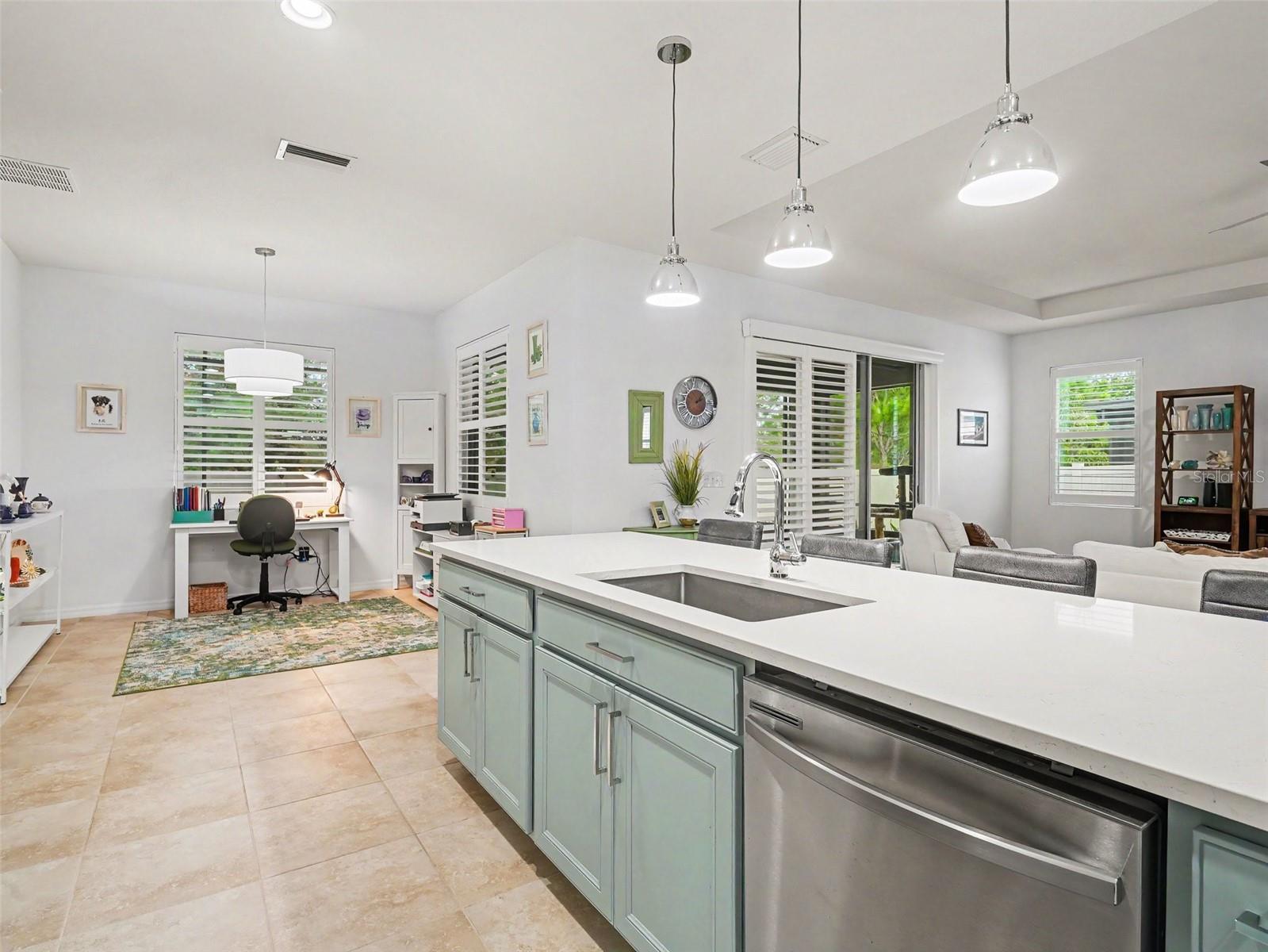 6466 DEVESTA LOOP, Palmetto, FL 34221