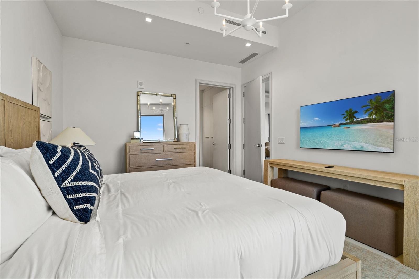 1591 GULF OF MEXICO DRIVE, #512, Longboat Key, FL 34228