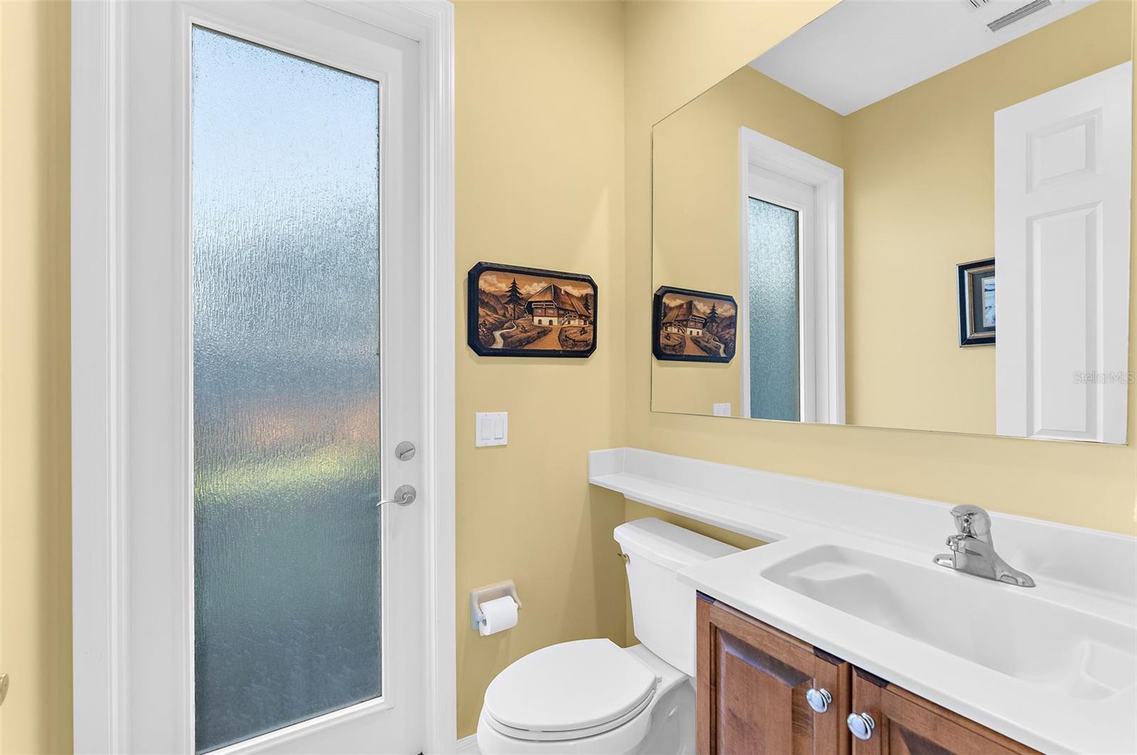 2524 JEFFERSON CIRCLE, Sarasota, FL 34239