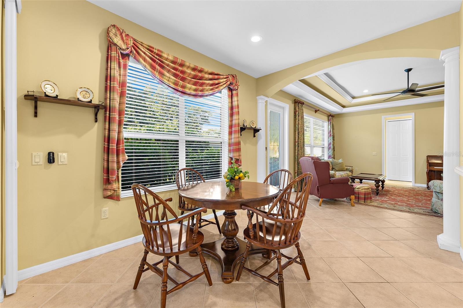 2524 JEFFERSON CIRCLE, Sarasota, FL 34239