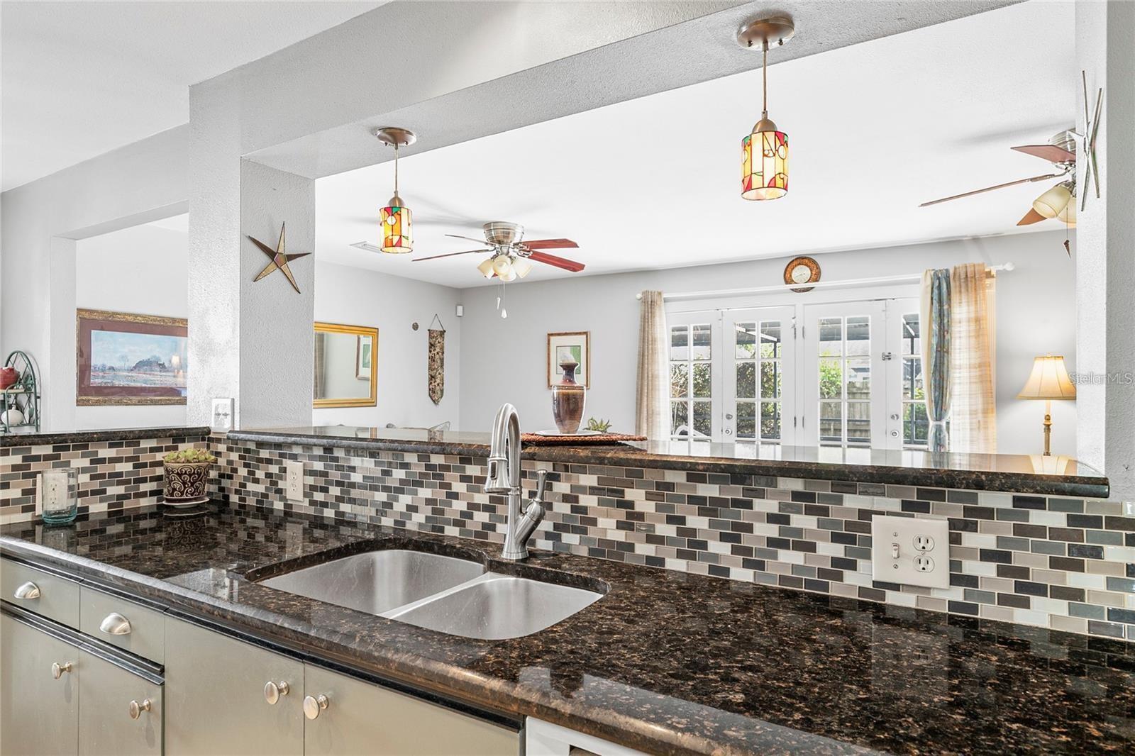 1108 65TH AVENUE W, Bradenton, FL 34207
