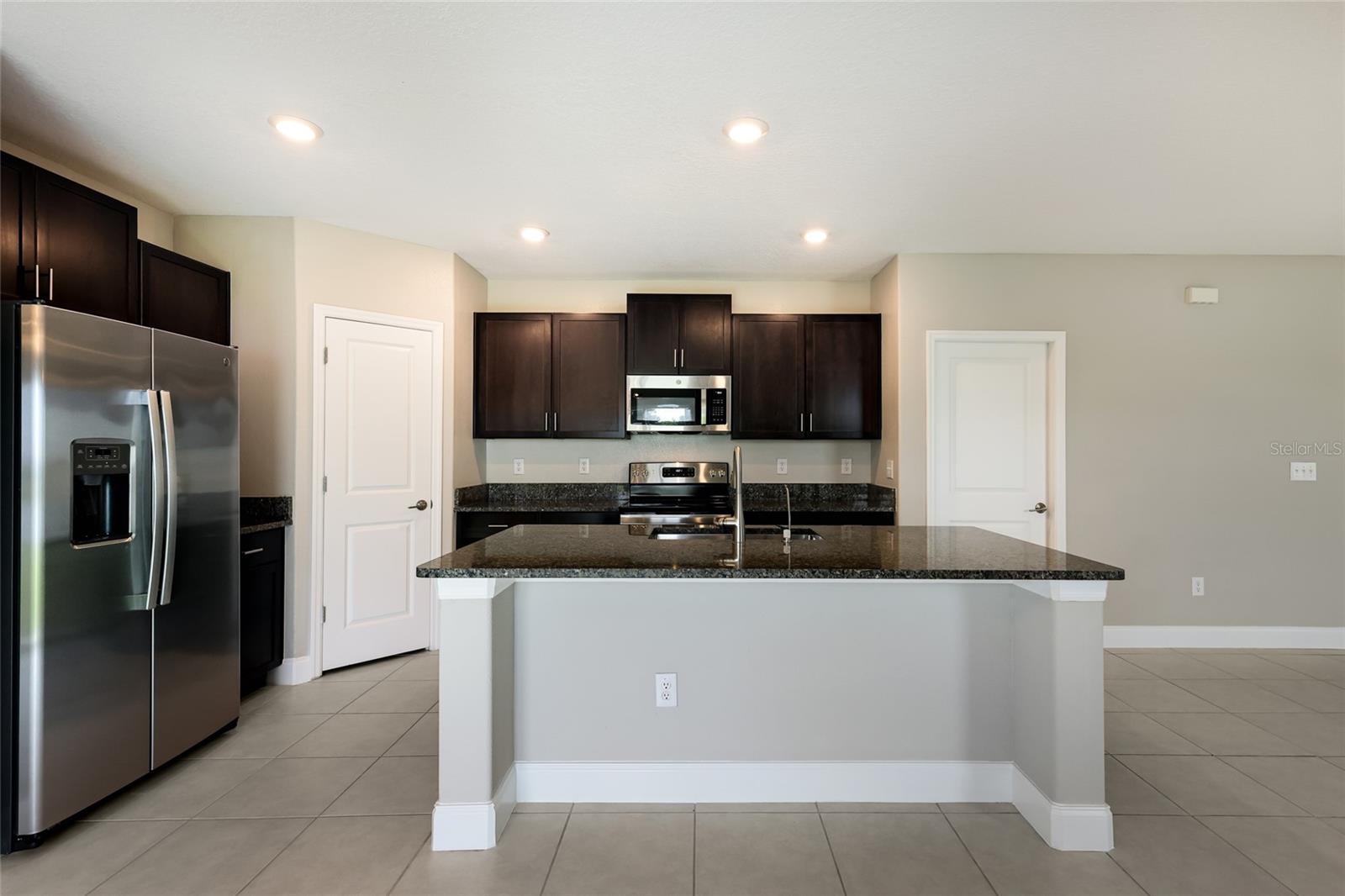 3160 OYSTER COVE STREET, Wimauma, FL 33598