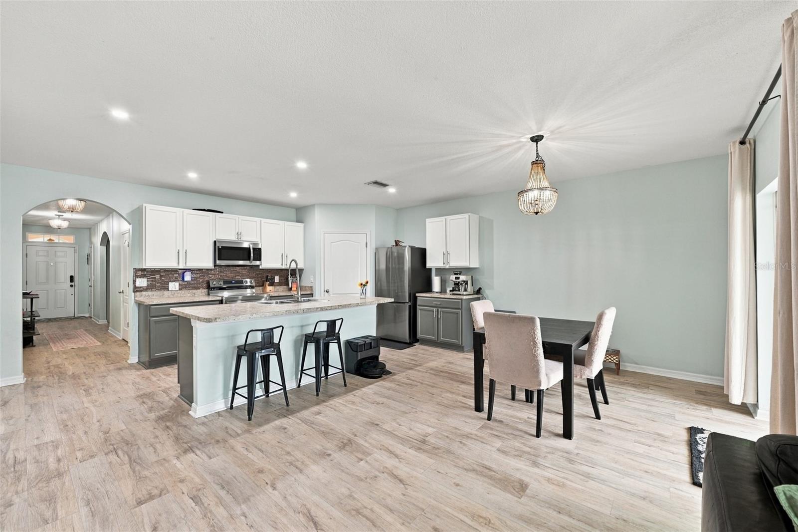 Kitchen/Dining area
