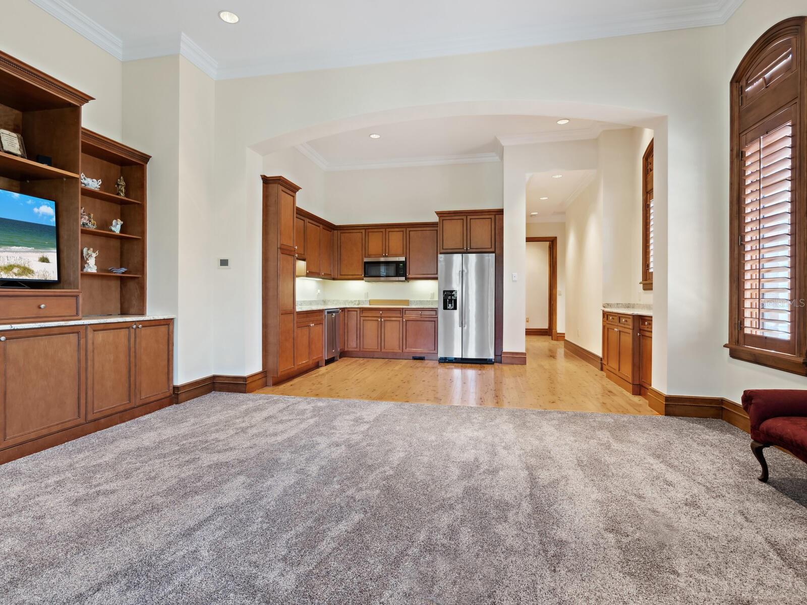 1423 HILLVIEW DRIVE, Sarasota, FL 34239