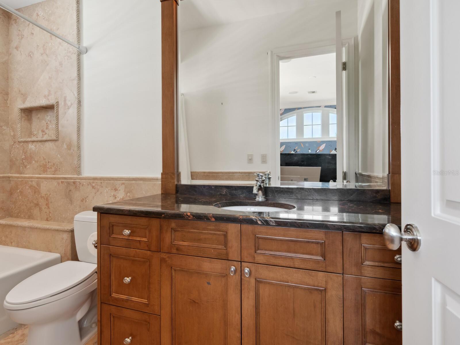 1423 HILLVIEW DRIVE, Sarasota, FL 34239