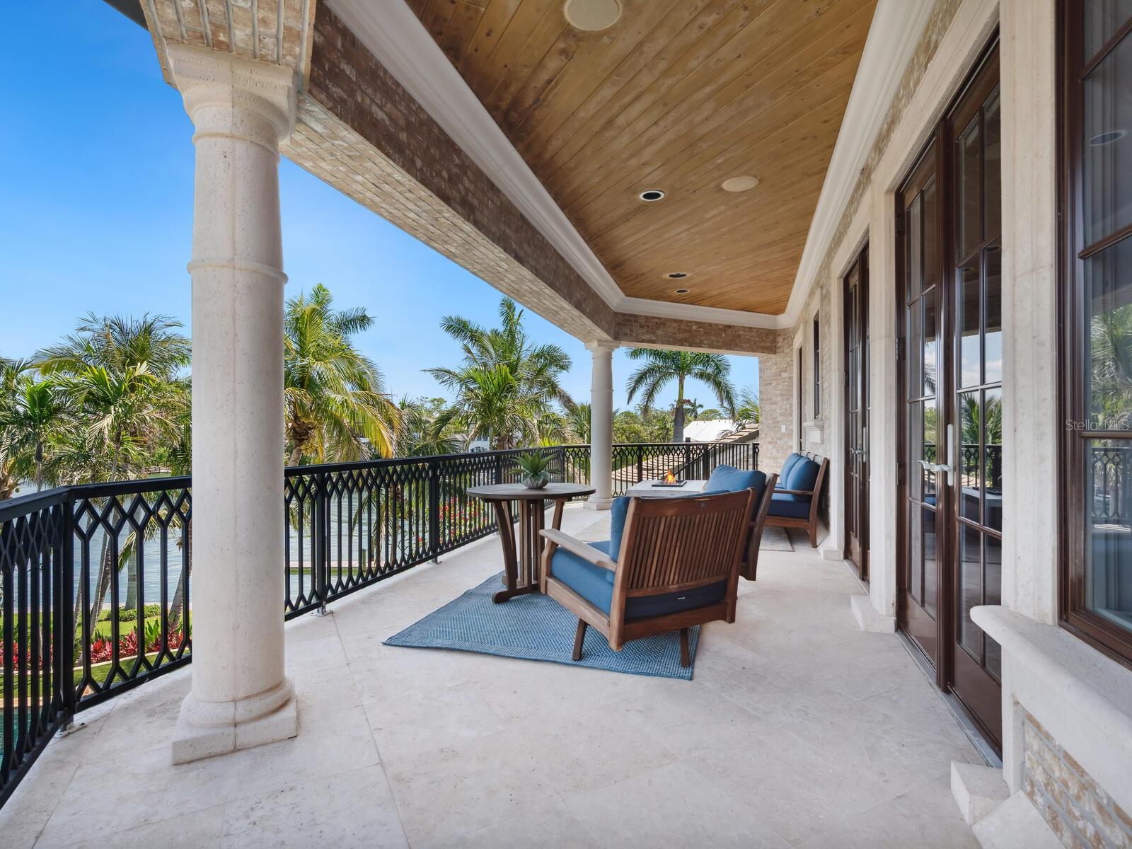 1423 HILLVIEW DRIVE, Sarasota, FL 34239