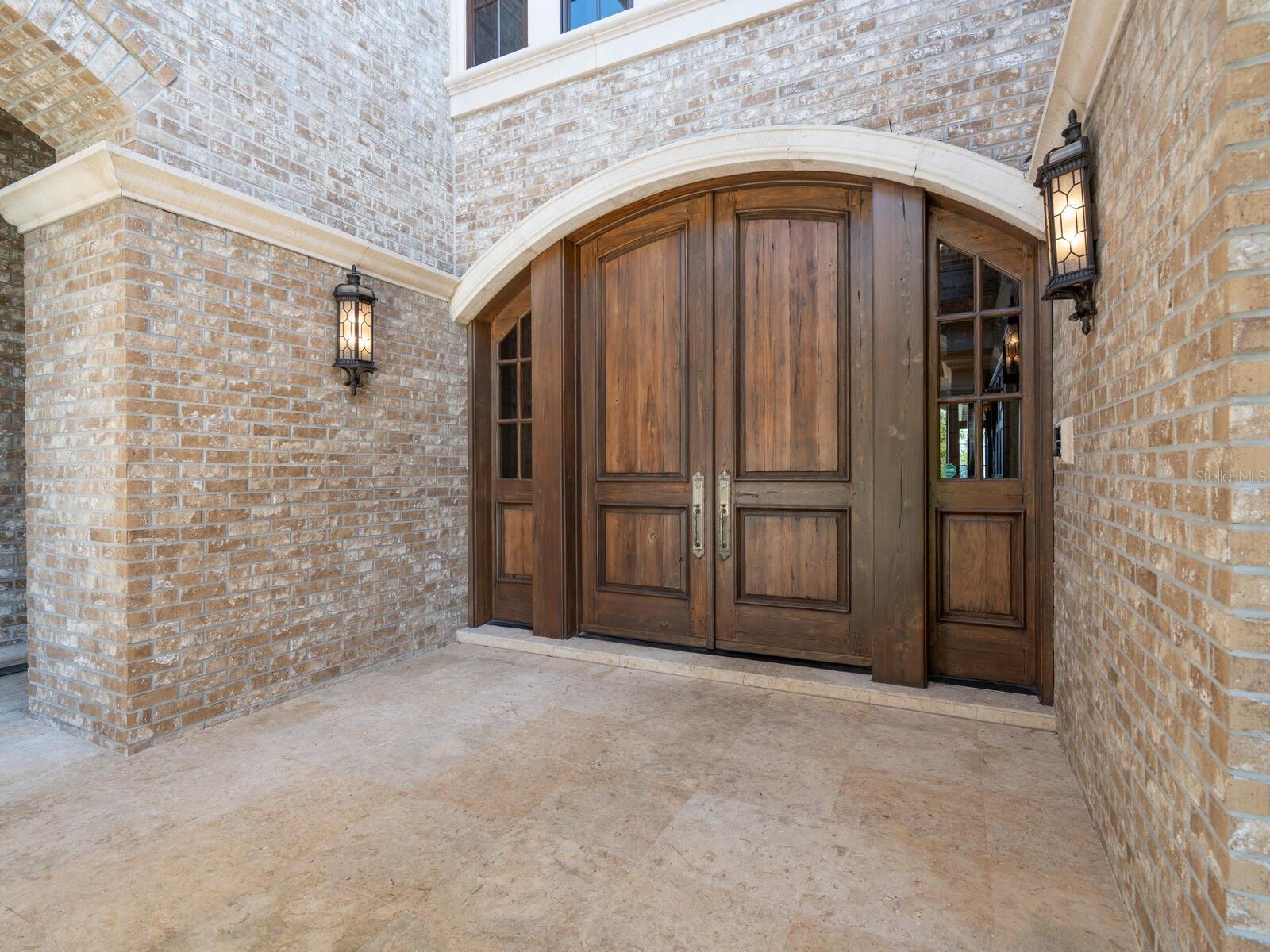 1423 HILLVIEW DRIVE, Sarasota, FL 34239