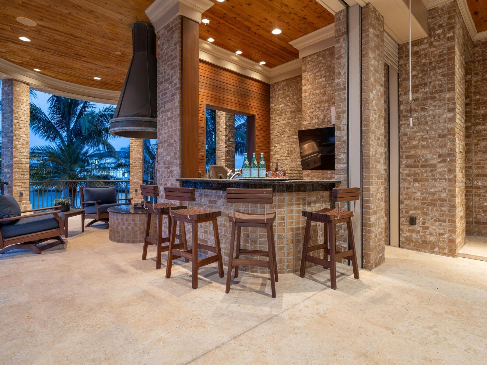 1423 HILLVIEW DRIVE, Sarasota, FL 34239