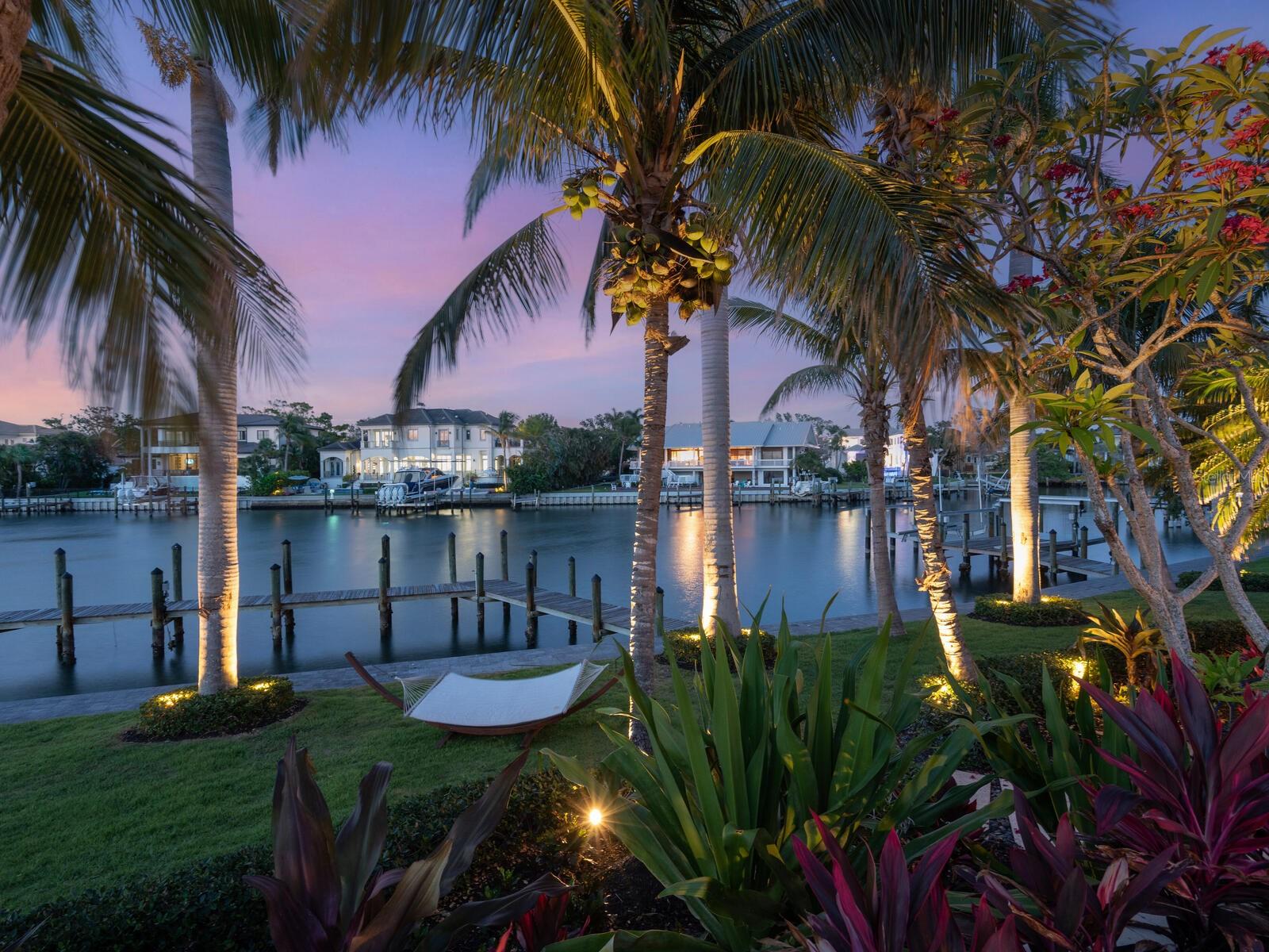 1423 HILLVIEW DRIVE, Sarasota, FL 34239