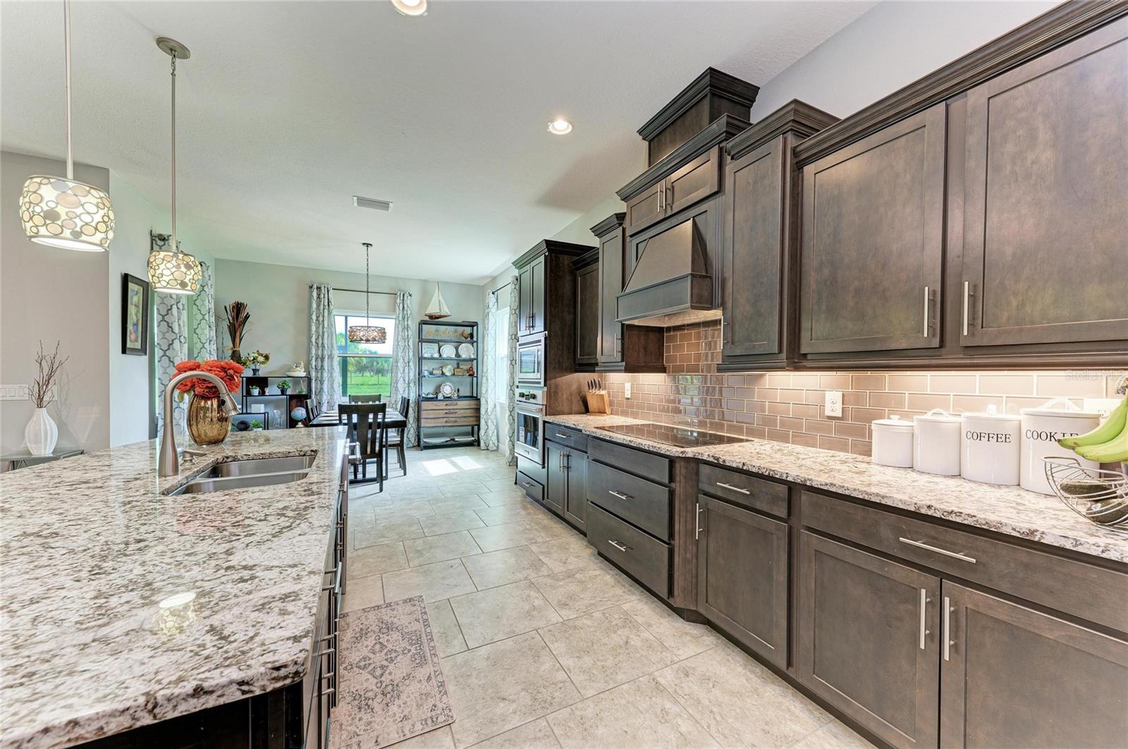 519 165TH STREET E, Bradenton, FL 34212