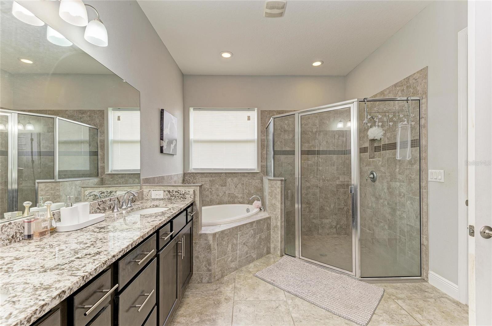 519 165TH STREET E, Bradenton, FL 34212