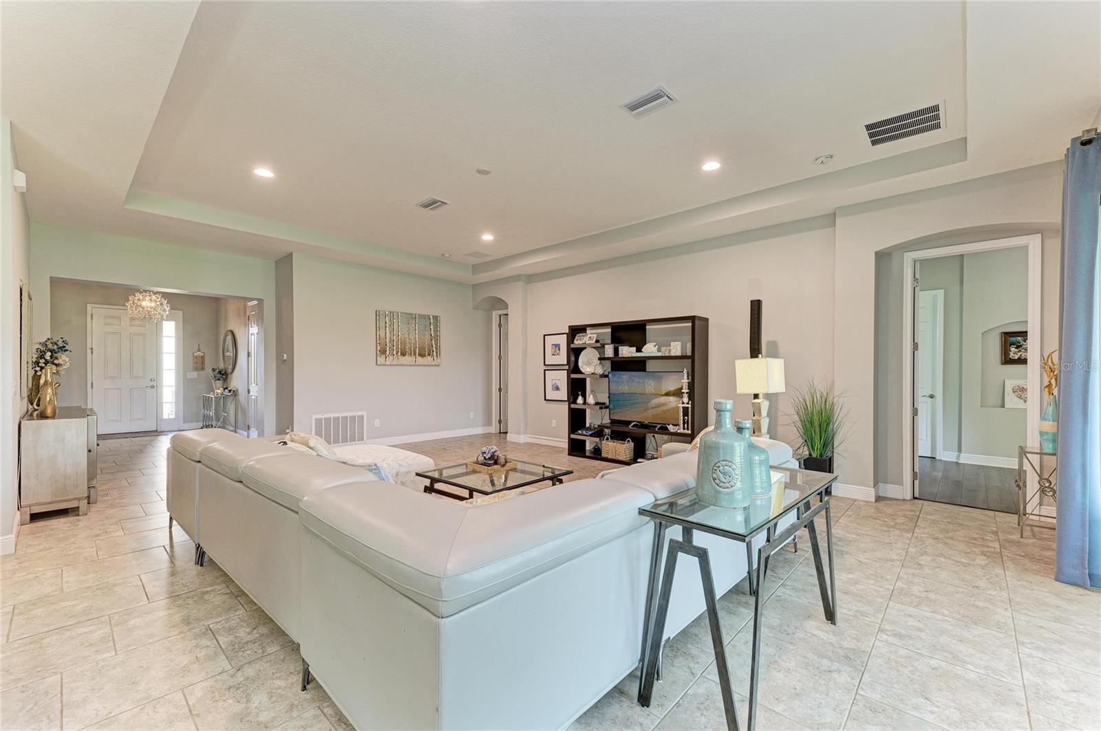 519 165TH STREET E, Bradenton, FL 34212
