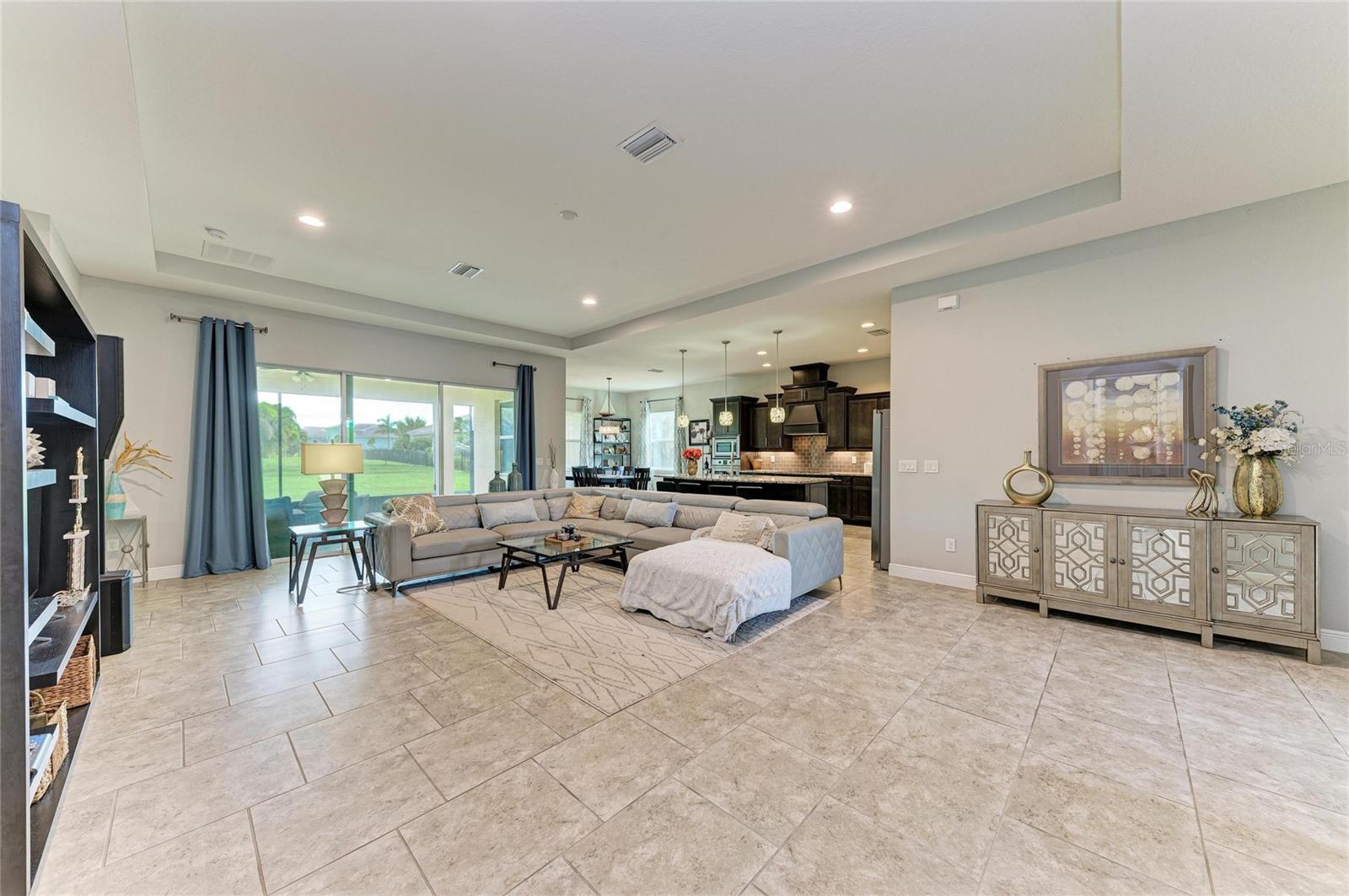 519 165TH STREET E, Bradenton, FL 34212