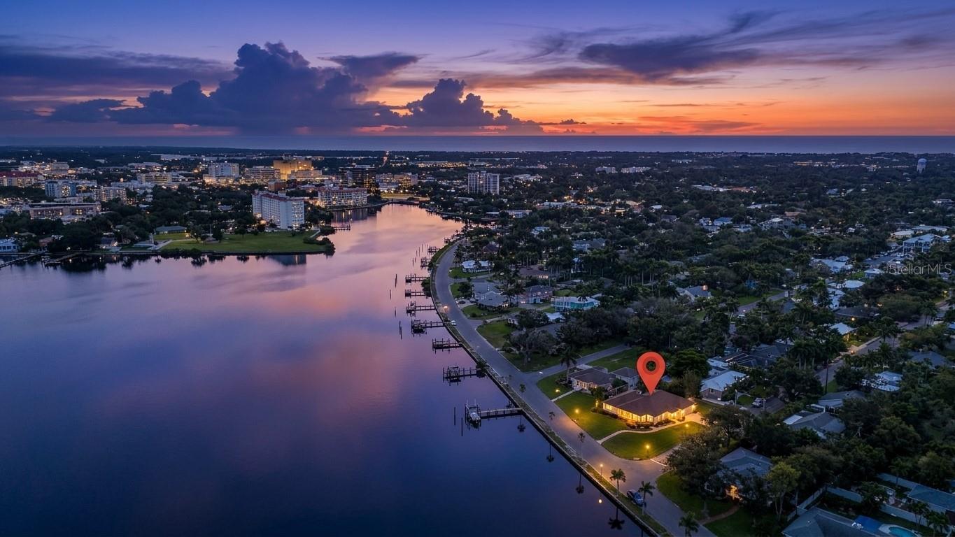 2305 RIVERVIEW BOULEVARD, Bradenton, FL 34205 2305 RIVERVIEW BOULEVARD, Bradenton, FL 34205