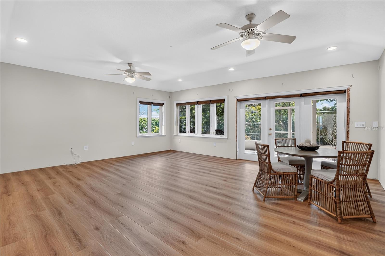 2305 RIVERVIEW BOULEVARD, Bradenton, FL 34205