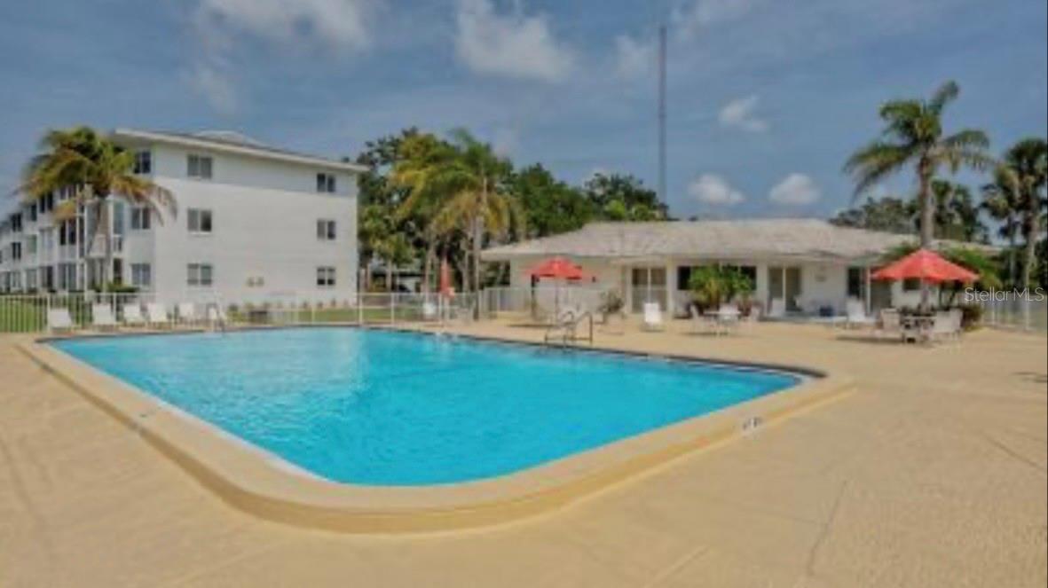 775 JOHN RINGLING BOULEVARD, #24, Sarasota, FL 34236