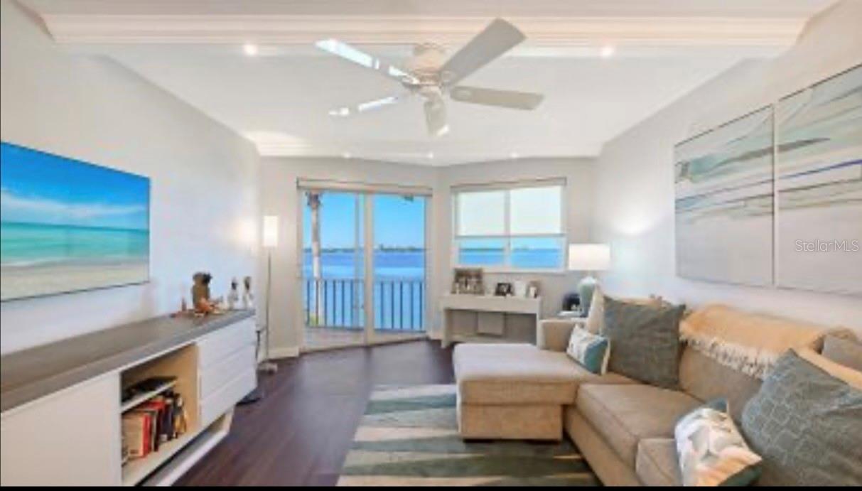 775 JOHN RINGLING BOULEVARD, #24, Sarasota, FL 34236