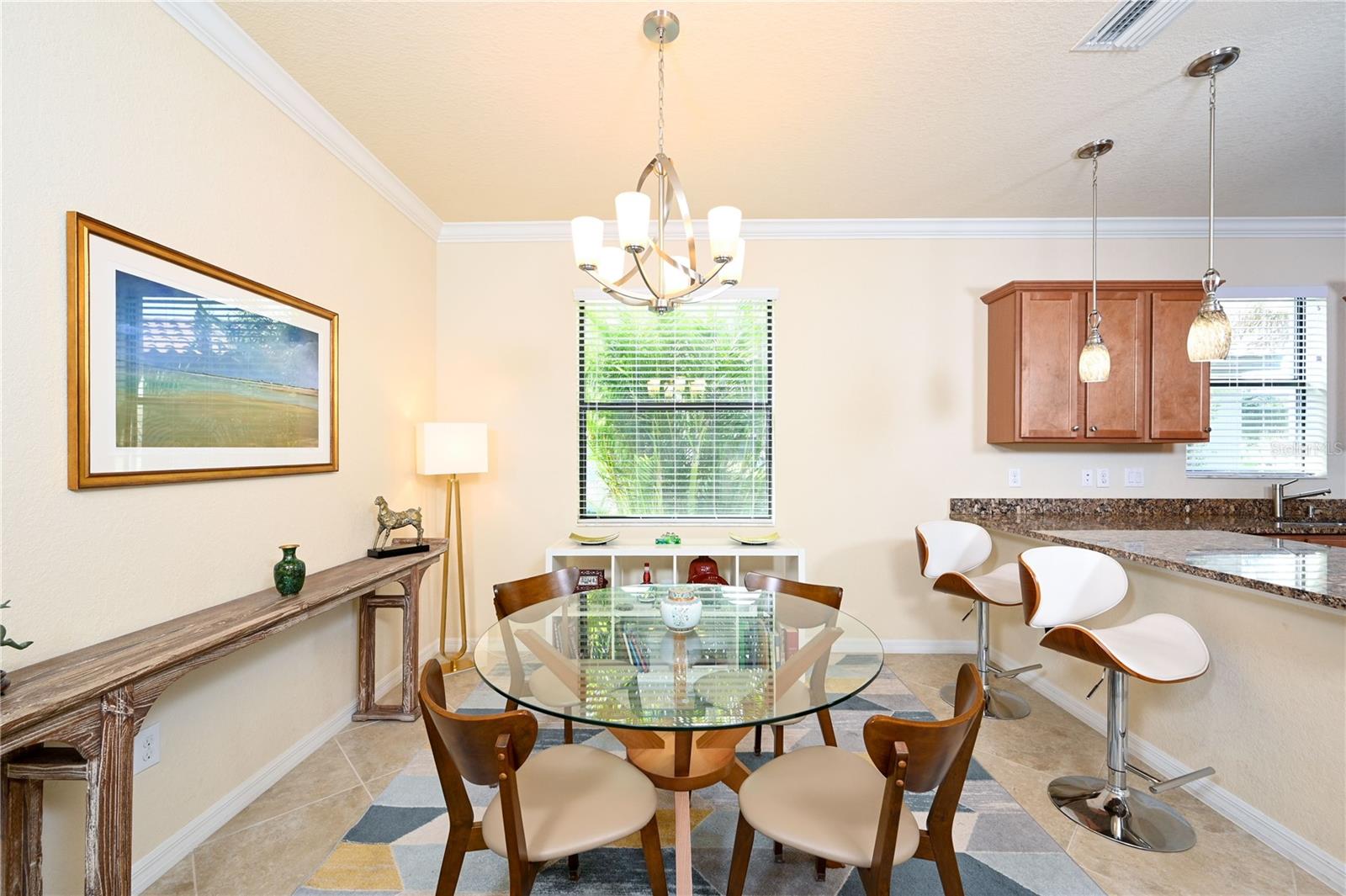 Dining area and breakfast bar