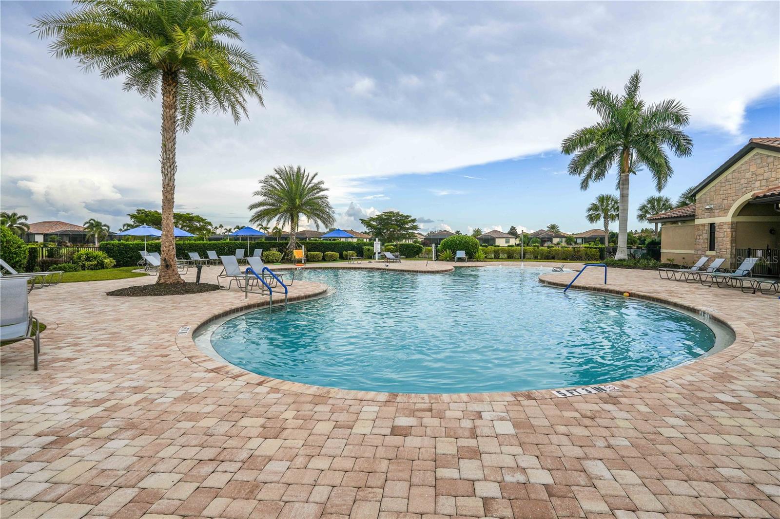 Resort pool at Santuray satellite clubhouse
