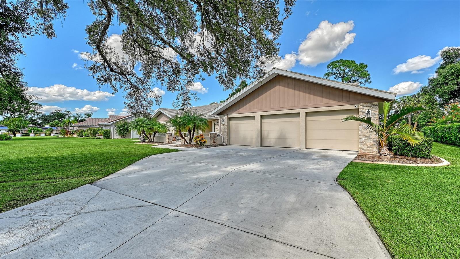 7913 BROADMOOR PINES BOULEVARD, Sarasota, FL 34243