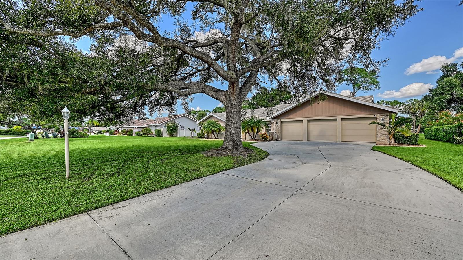 7913 BROADMOOR PINES BOULEVARD, Sarasota, FL 34243