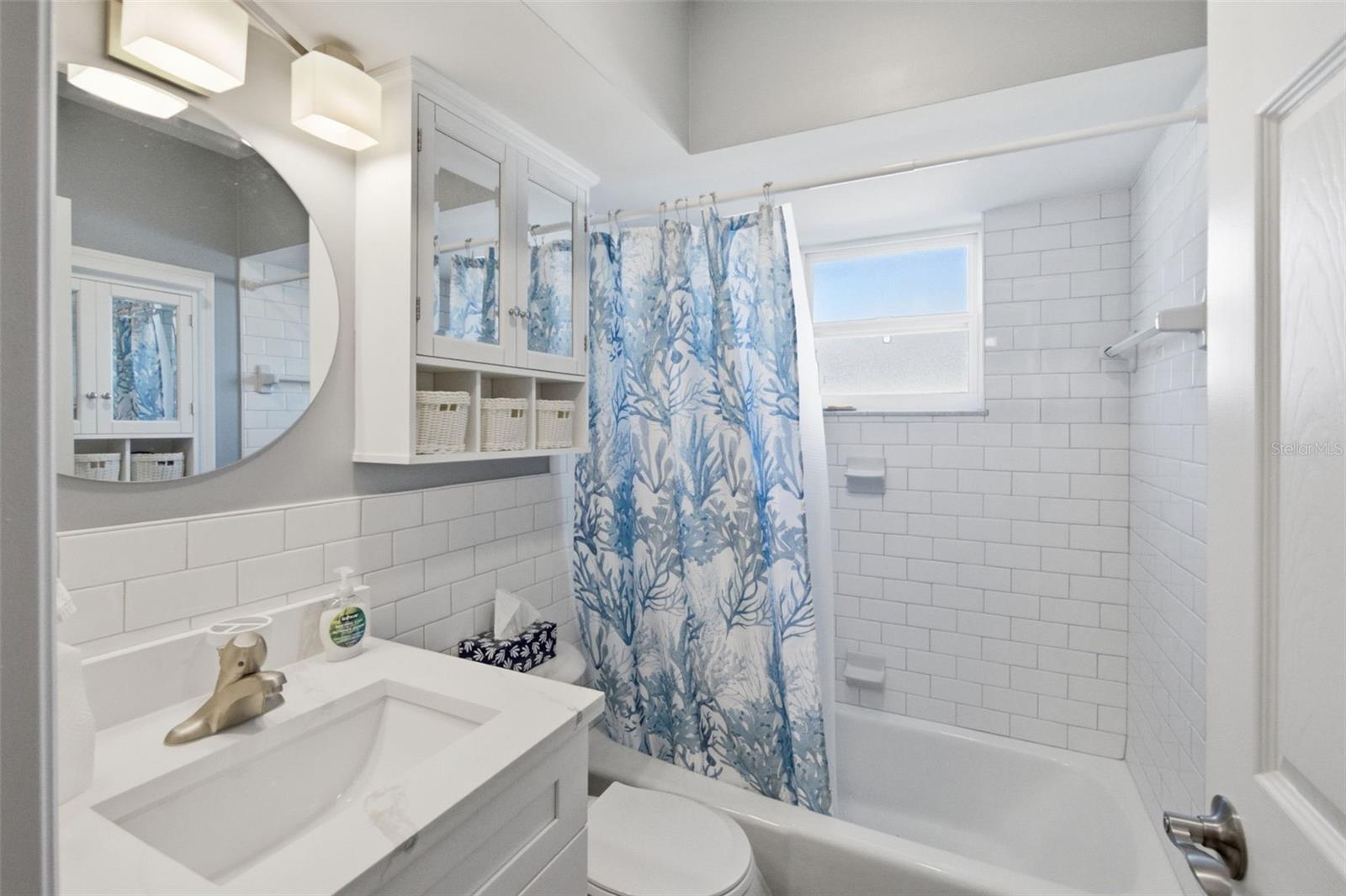 611 GULF DRIVE N, #A15, Bradenton Beach, FL 34217