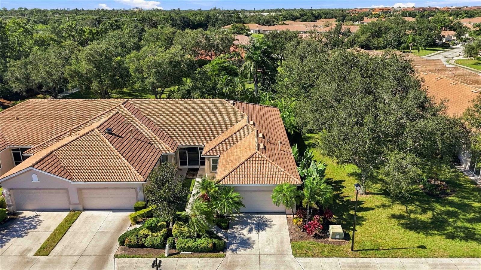 8216 ASHFORD FALLS COURT, Sarasota, FL 34243