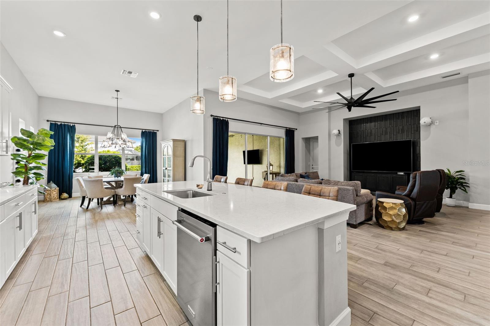 12111 BLUE HILL TRAIL, Bradenton, FL 34211