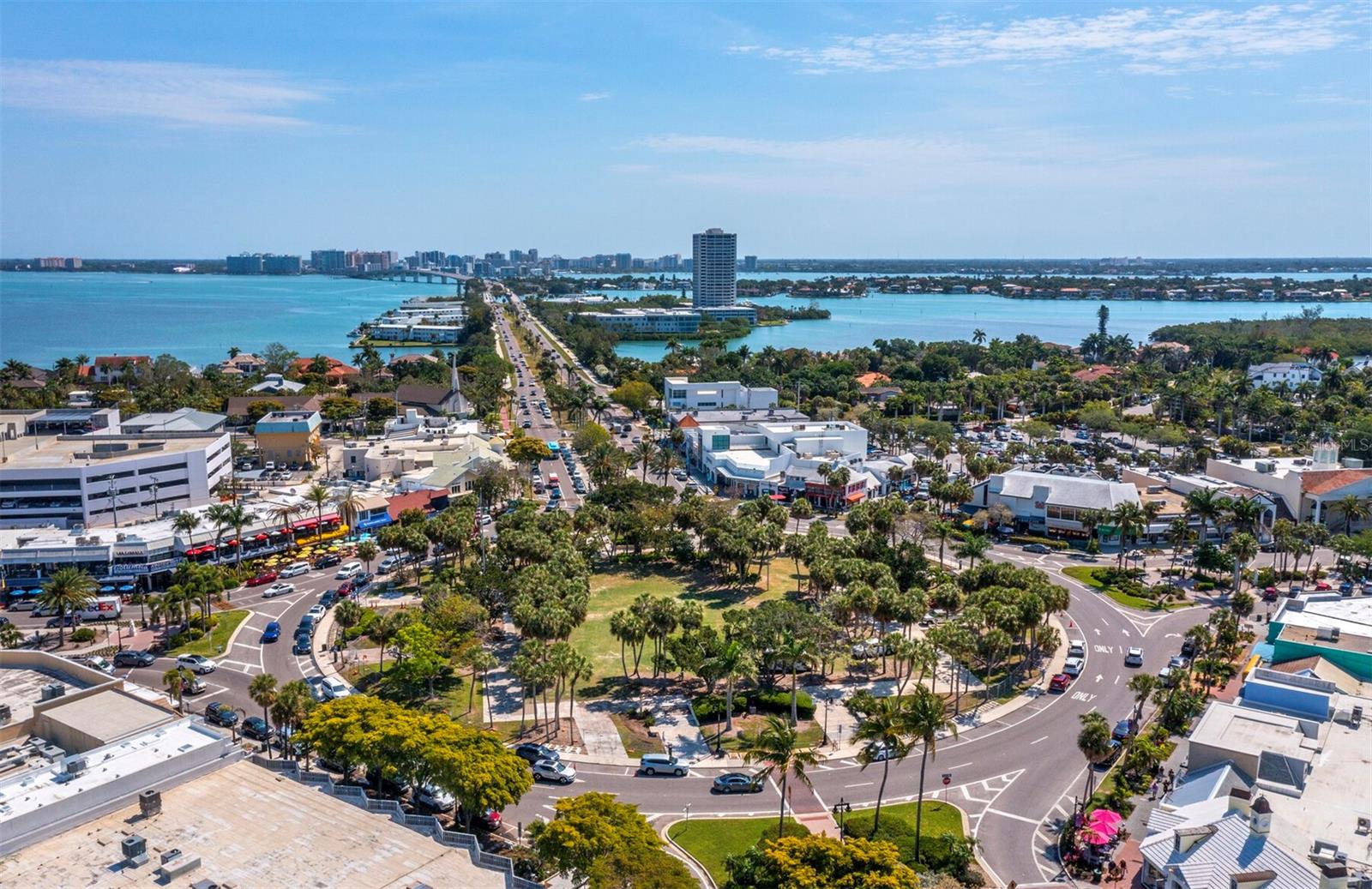 475 BENJAMIN FRANKLIN DRIVE, #215, Sarasota, FL 34236