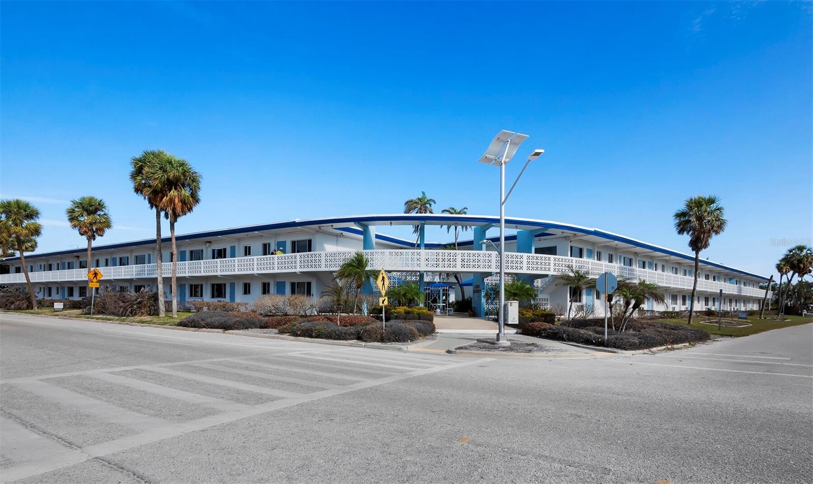475 BENJAMIN FRANKLIN DRIVE, #215, Sarasota, FL 34236
