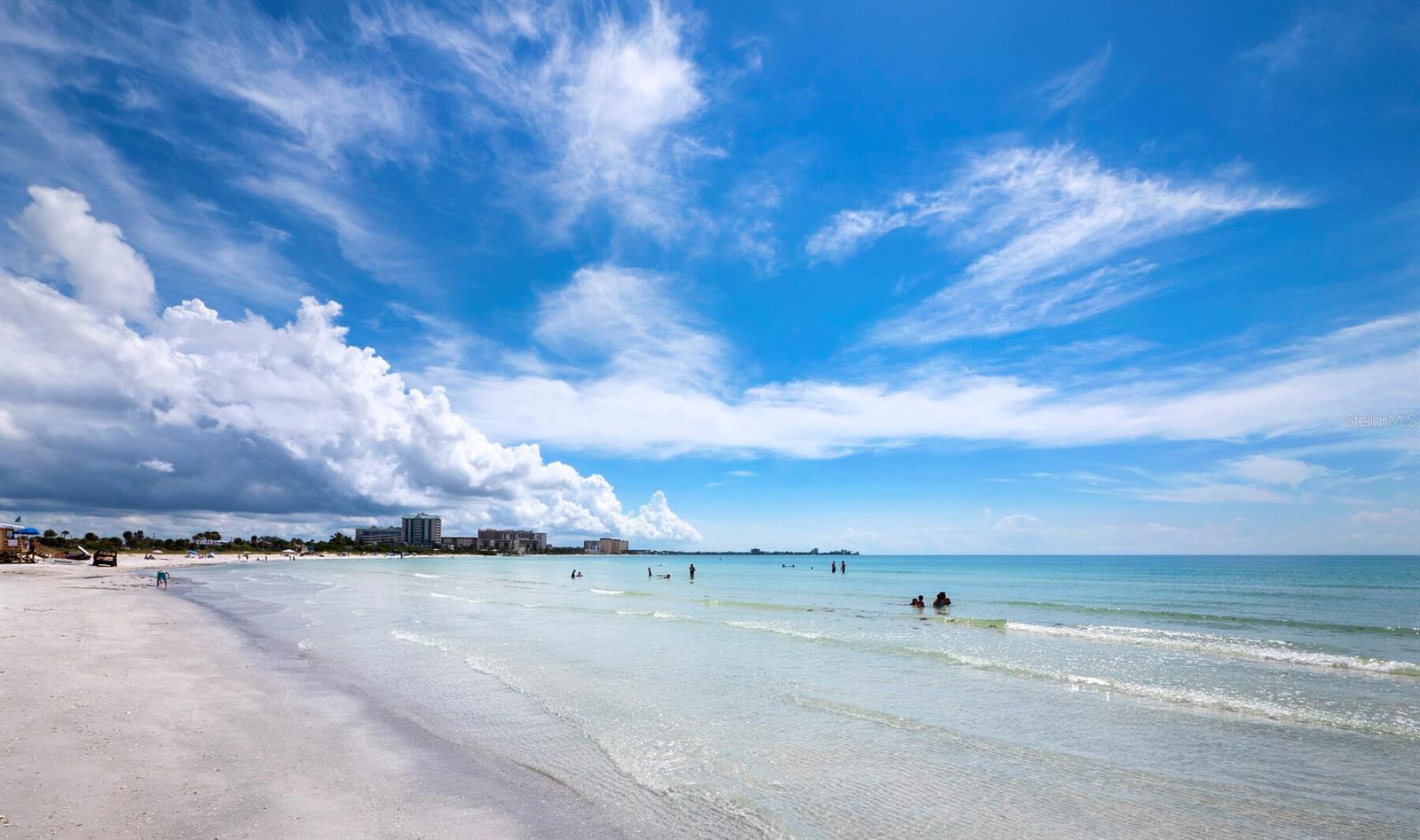 475 BENJAMIN FRANKLIN DRIVE, #215, Sarasota, FL 34236