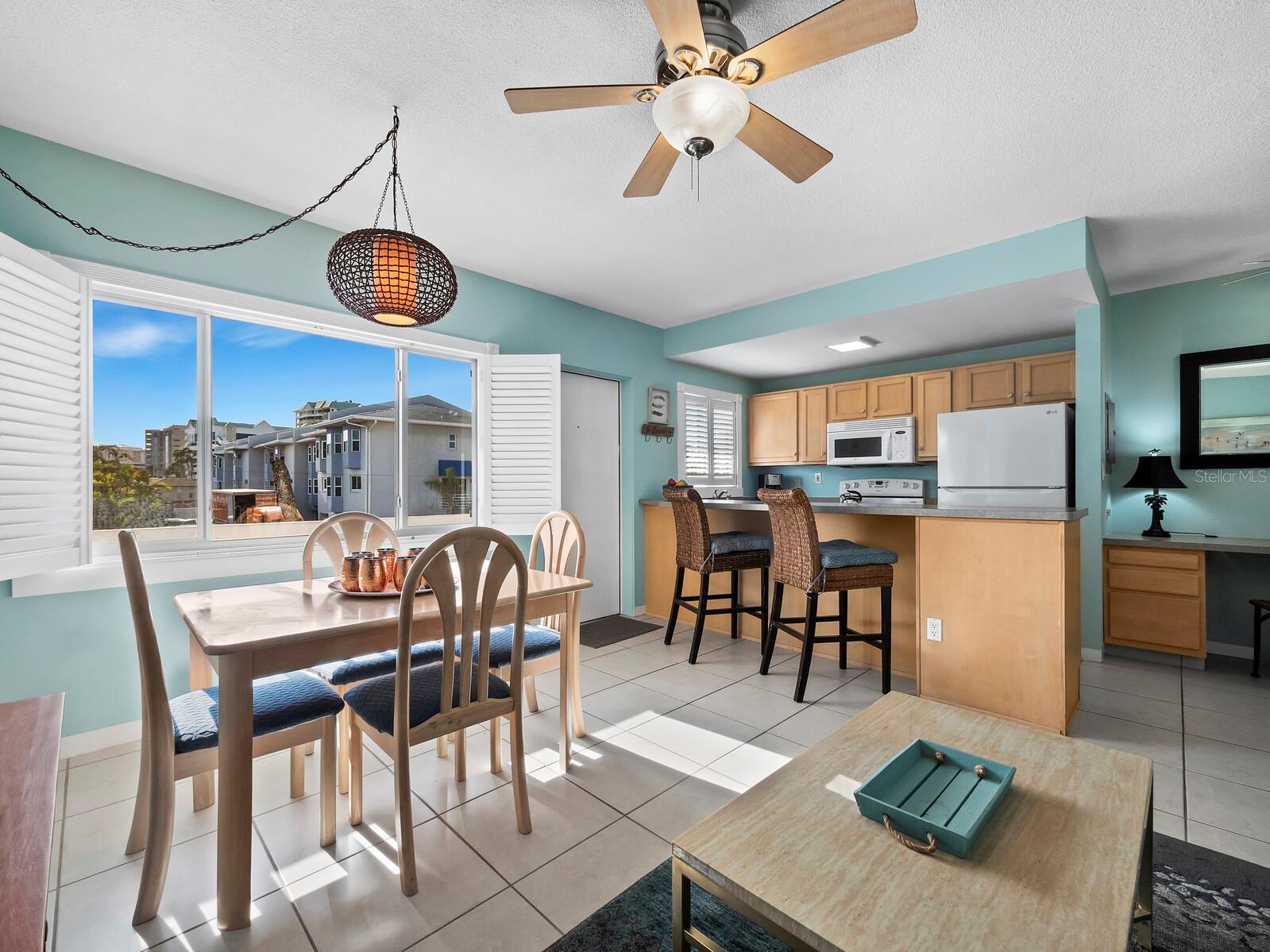 475 BENJAMIN FRANKLIN DRIVE, #215, Sarasota, FL 34236 475 BENJAMIN FRANKLIN DRIVE, #215, Sarasota, FL 34236