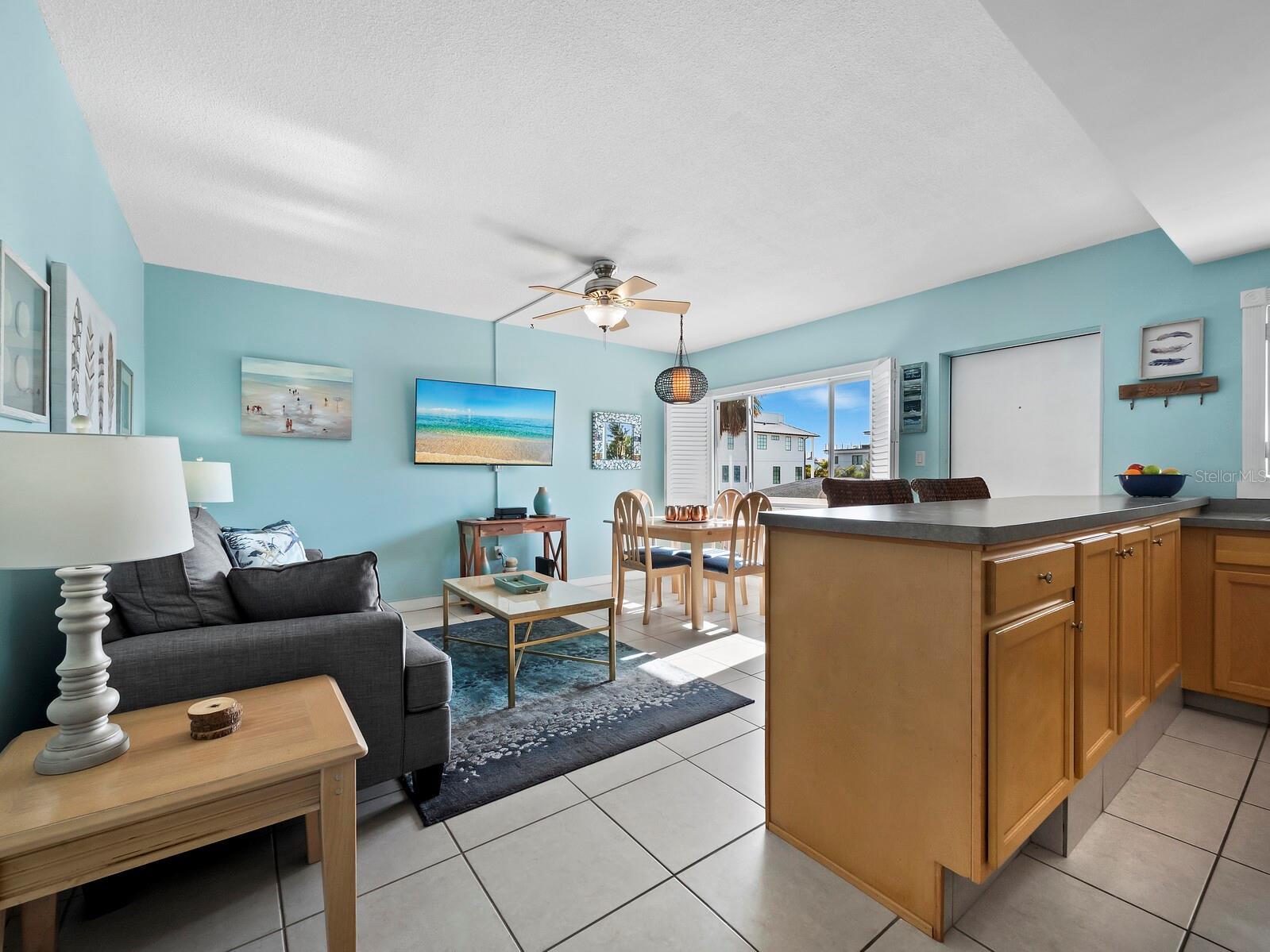 475 BENJAMIN FRANKLIN DRIVE, #215, Sarasota, FL 34236 475 BENJAMIN FRANKLIN DRIVE, #215, Sarasota, FL 34236