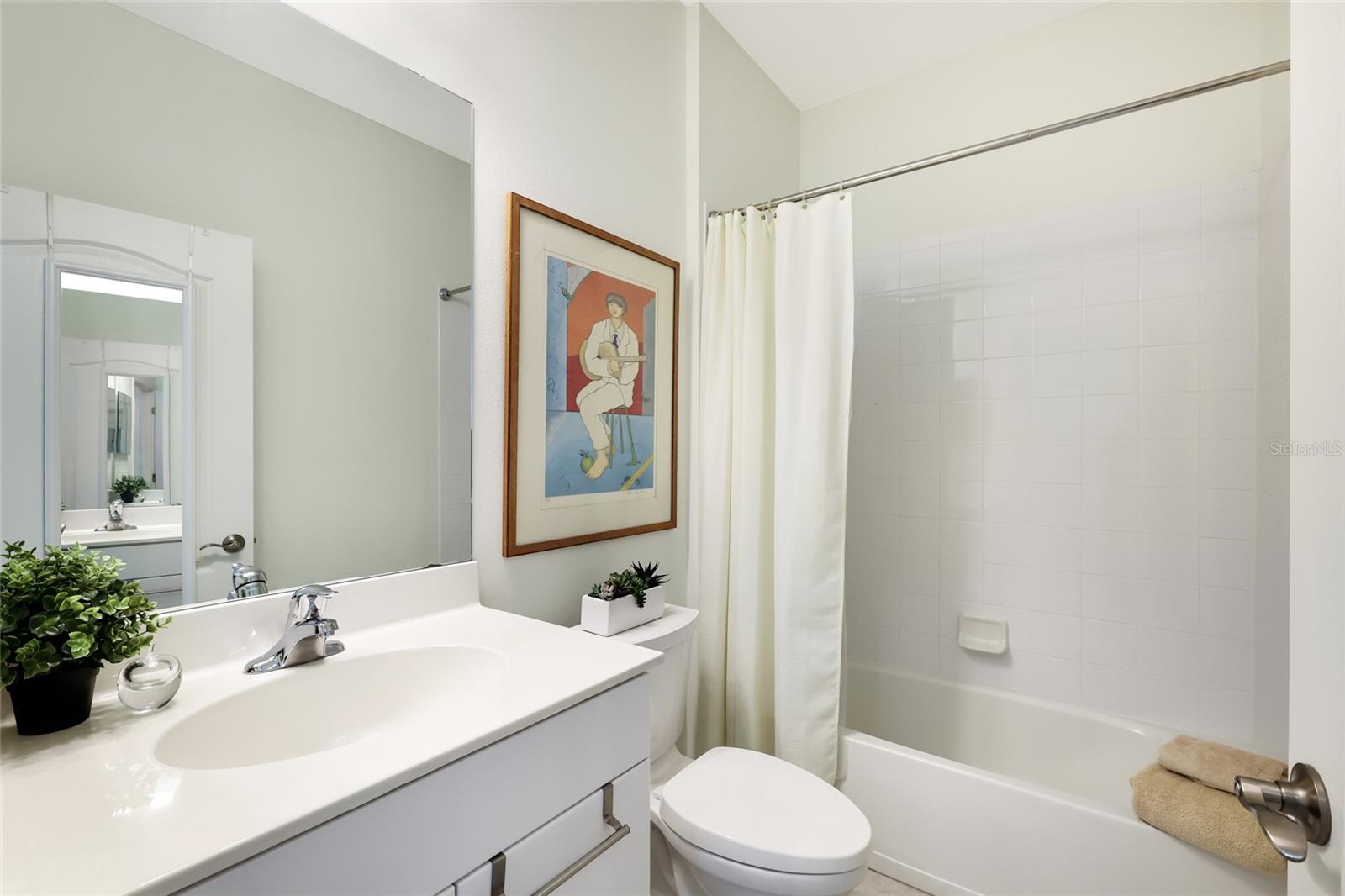 2nd Bathroom