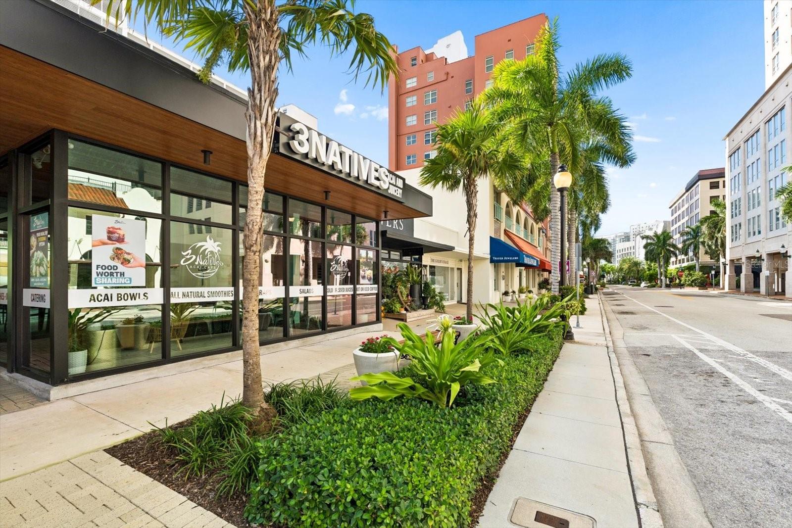 Shopping & dining outside your building